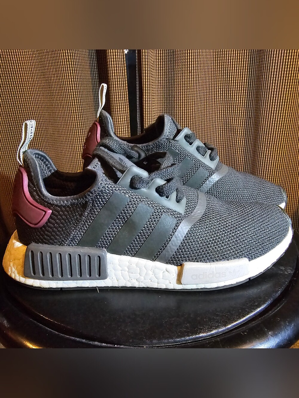 adidas NMD R1 Women's Size 6 Utility Grey Olive Maroon Sneaker BA7752 Excellent